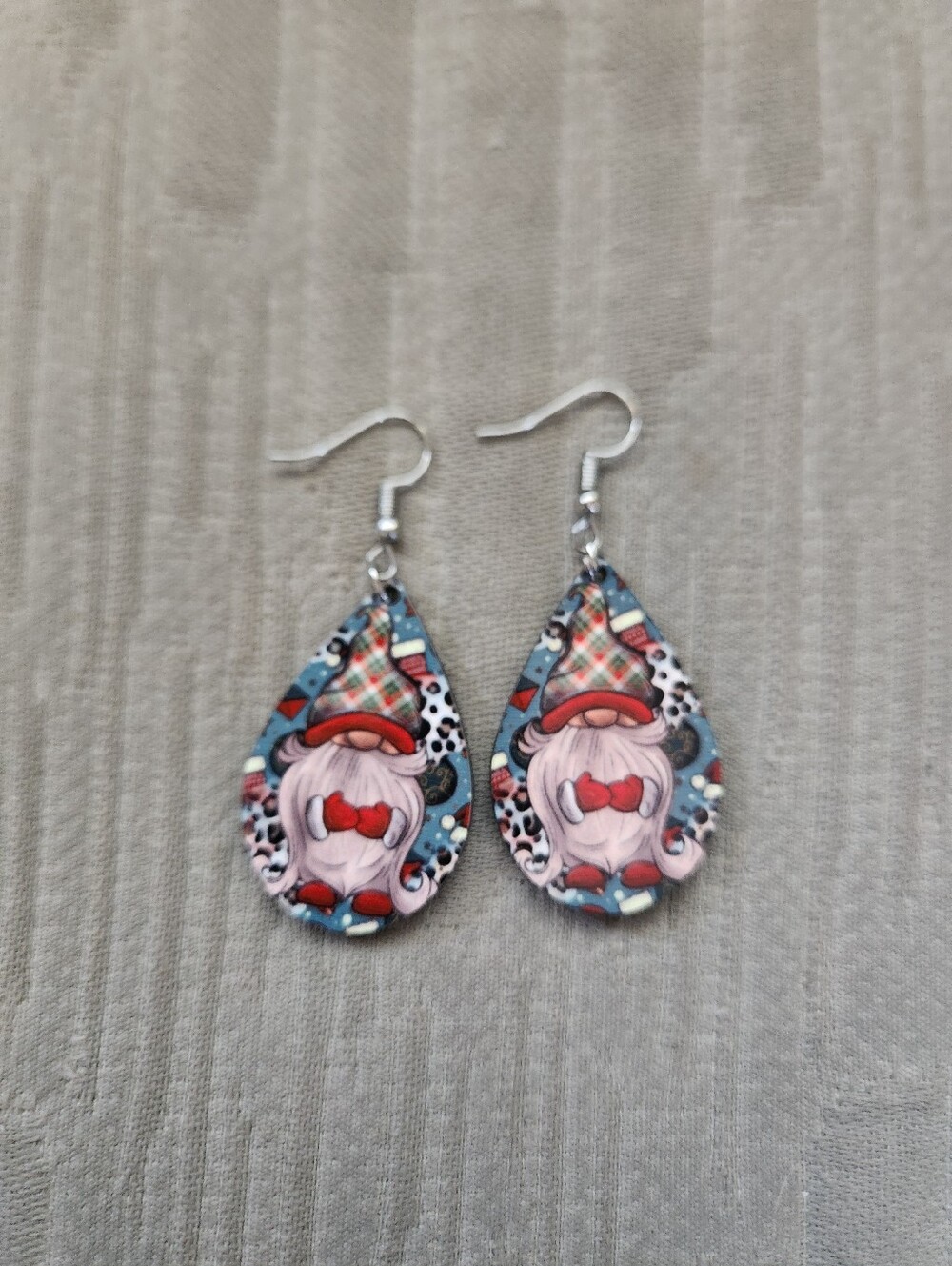 🎉 Gnome Themed Earrings